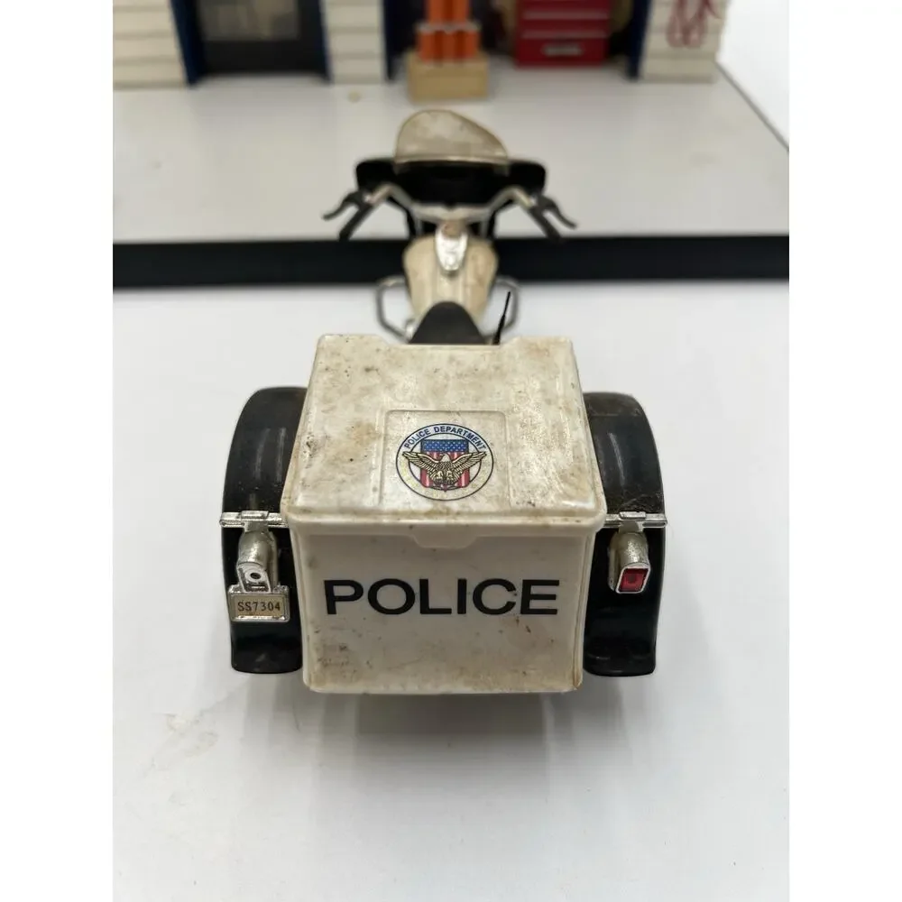 Harley-Davidson Police Servi-Car Ultra Edition Service Station Display COA